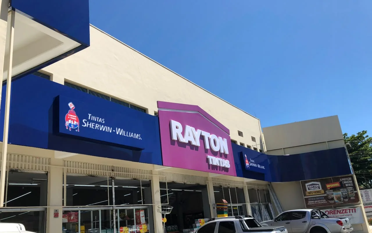 Fachada da loja Rayton em Taubaté